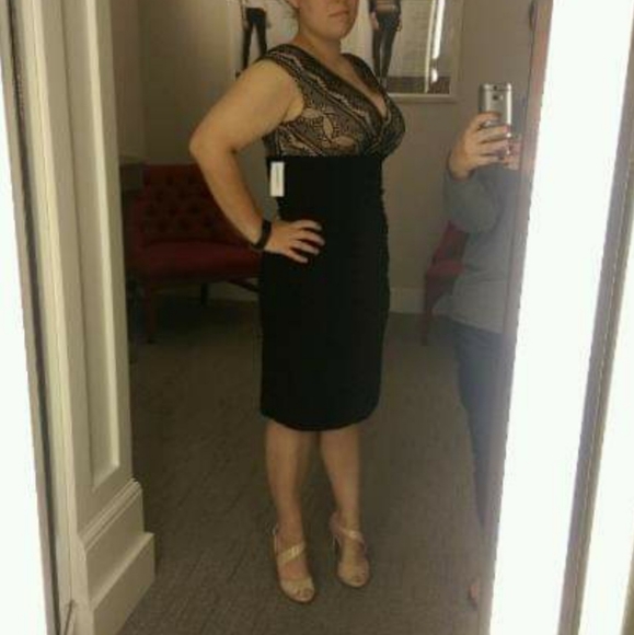 Signature Lana Dress Size 12 - Picture 2 of 2